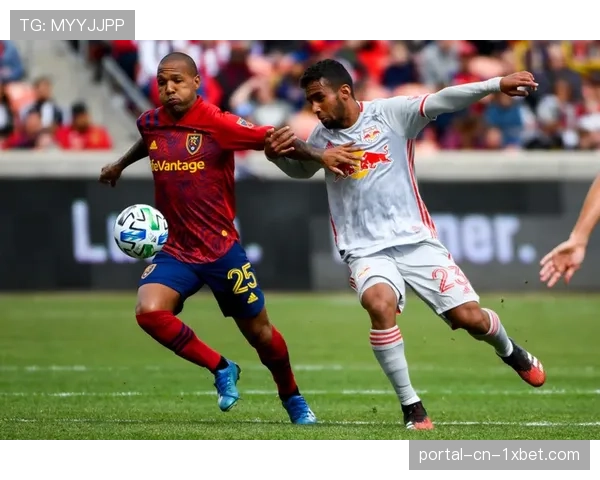 中国球员海外征战模式，空中飞人式赛程下的伤病风险与适应